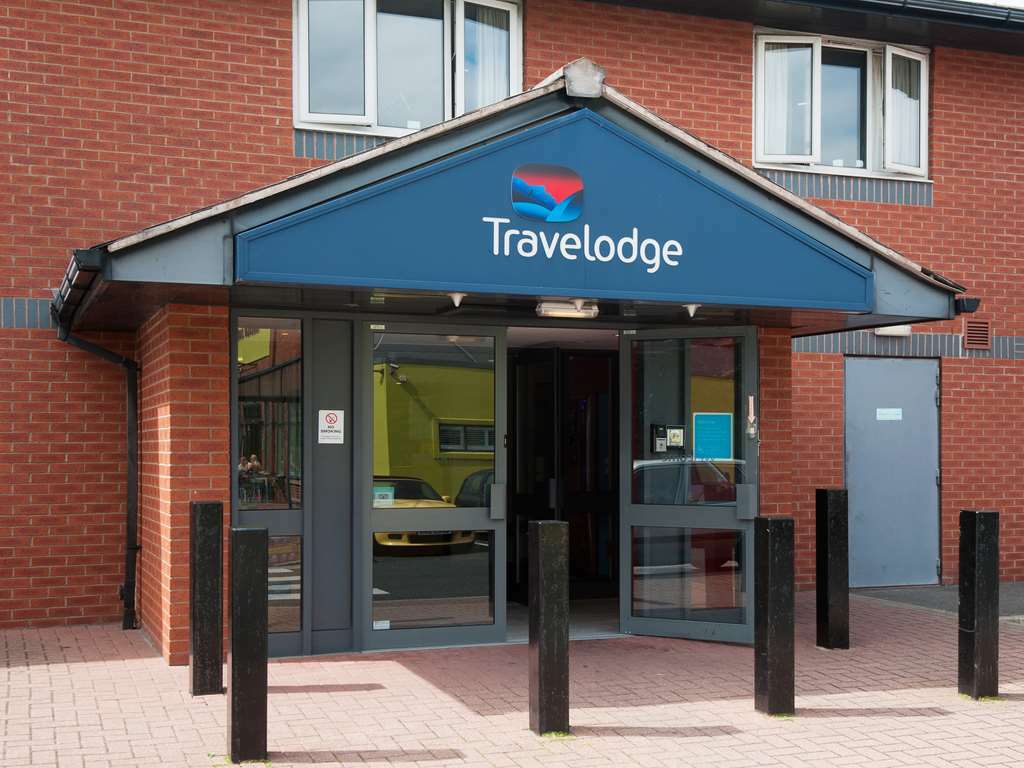 Travelodge Liverpool Docks Exterior photo
